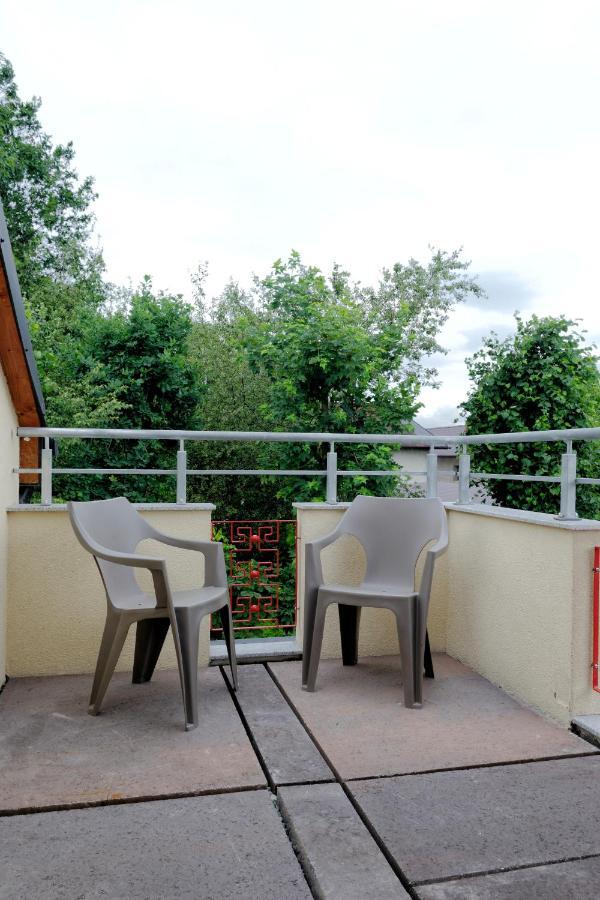 Modern Apartment In Jawiszowice Екстериор снимка